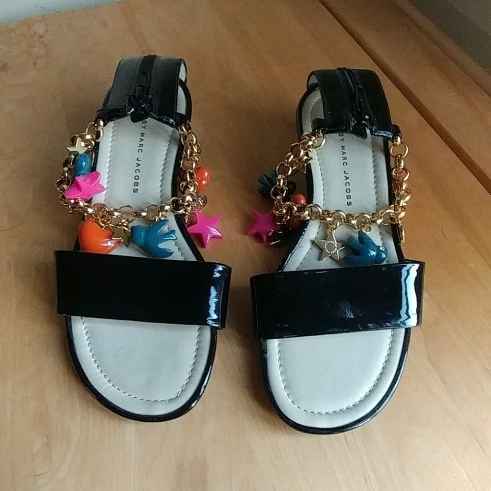 Marc Jacobs Black Patent Leather Sandals - used